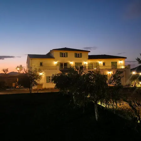 Apiculteur Апартаменты Олетта