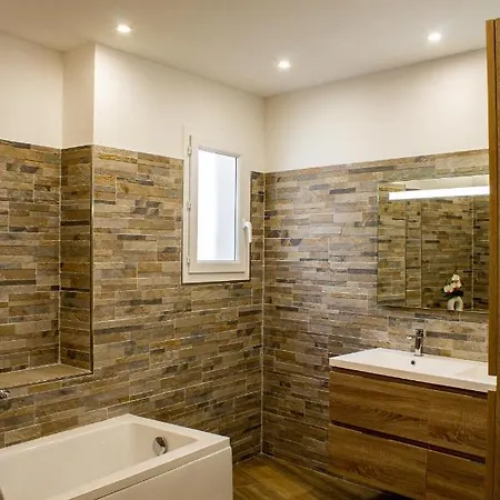 Apiculteur Appartement *