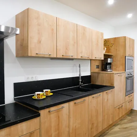 Apiculteur Олетта