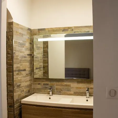 Апартаменты Apiculteur Олетта