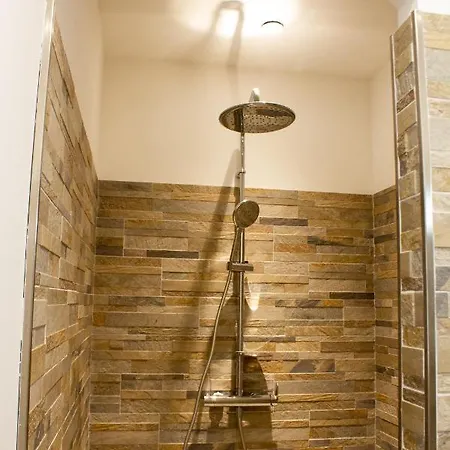 Apiculteur * Олетта