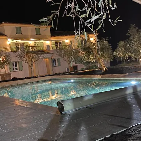 Apiculteur Апартаменты Олетта