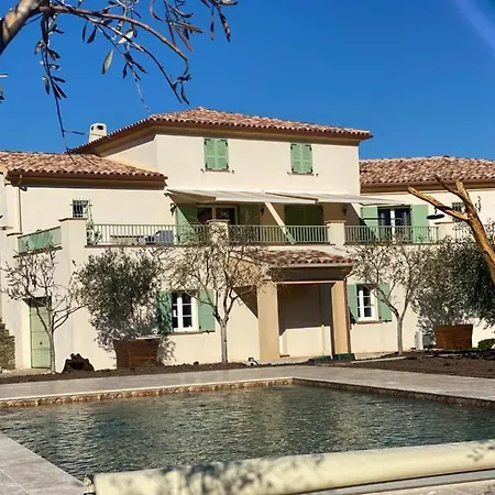 Апартаменты Apiculteur