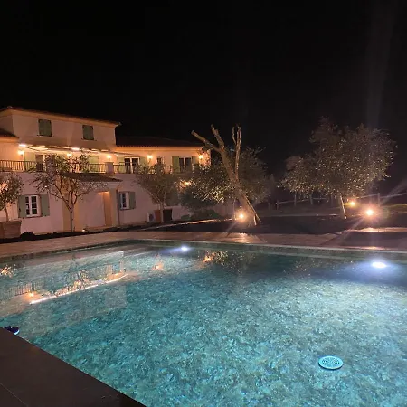 Apiculteur Апартаменты *