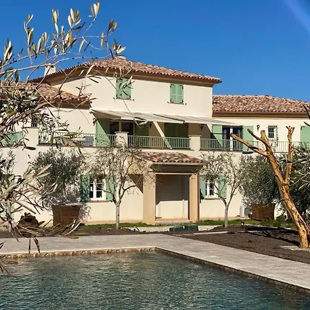 Apiculteur Апартаменты *