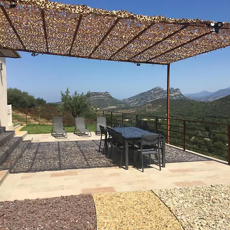 Apiculteur Oletta (Corsica)